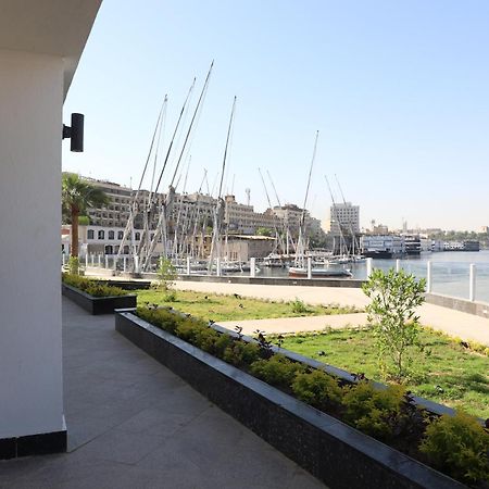 Obelisk Nile Hotel Aswan Exterior photo