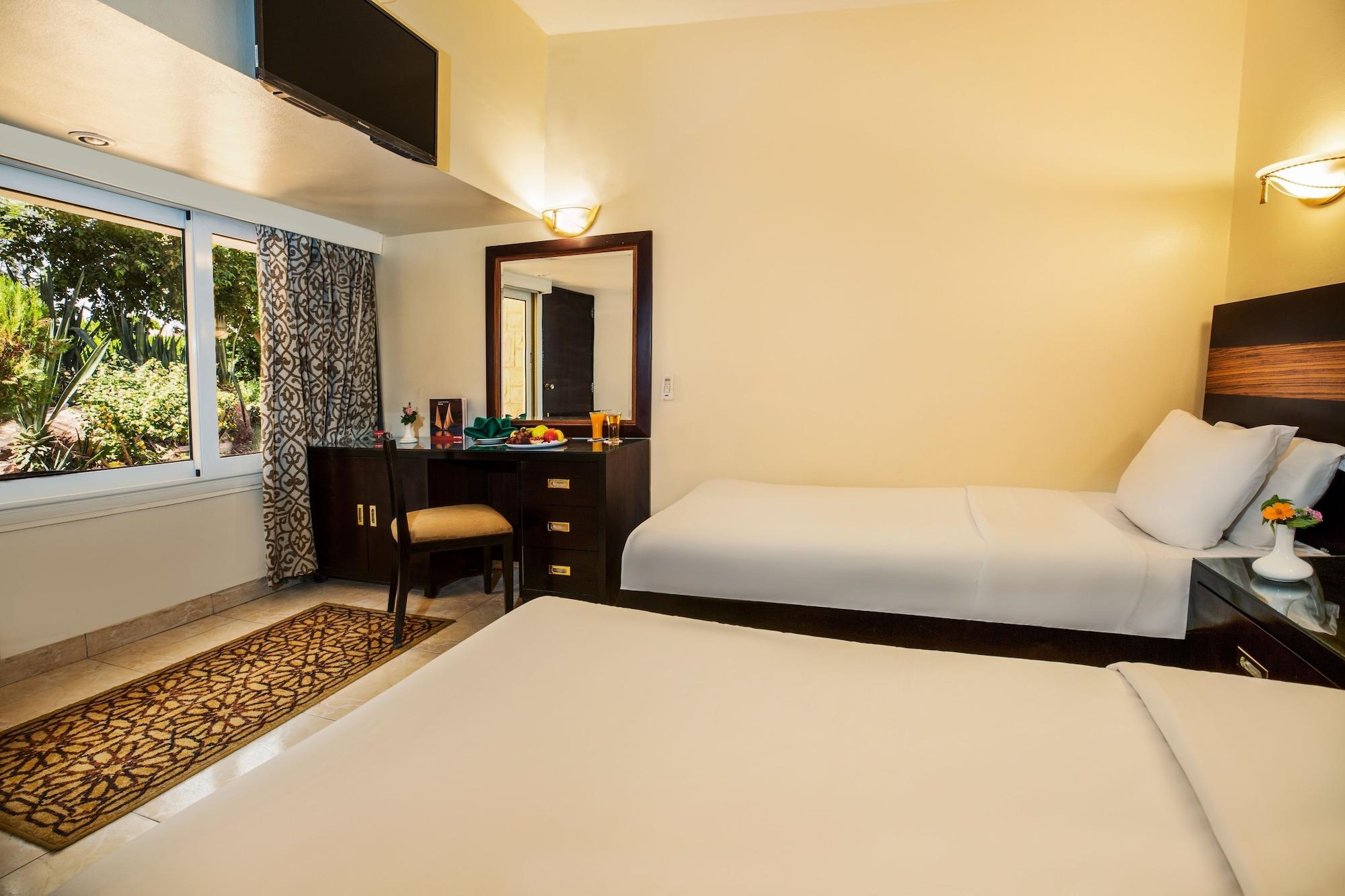 Obelisk Nile Hotel Aswan Exterior photo