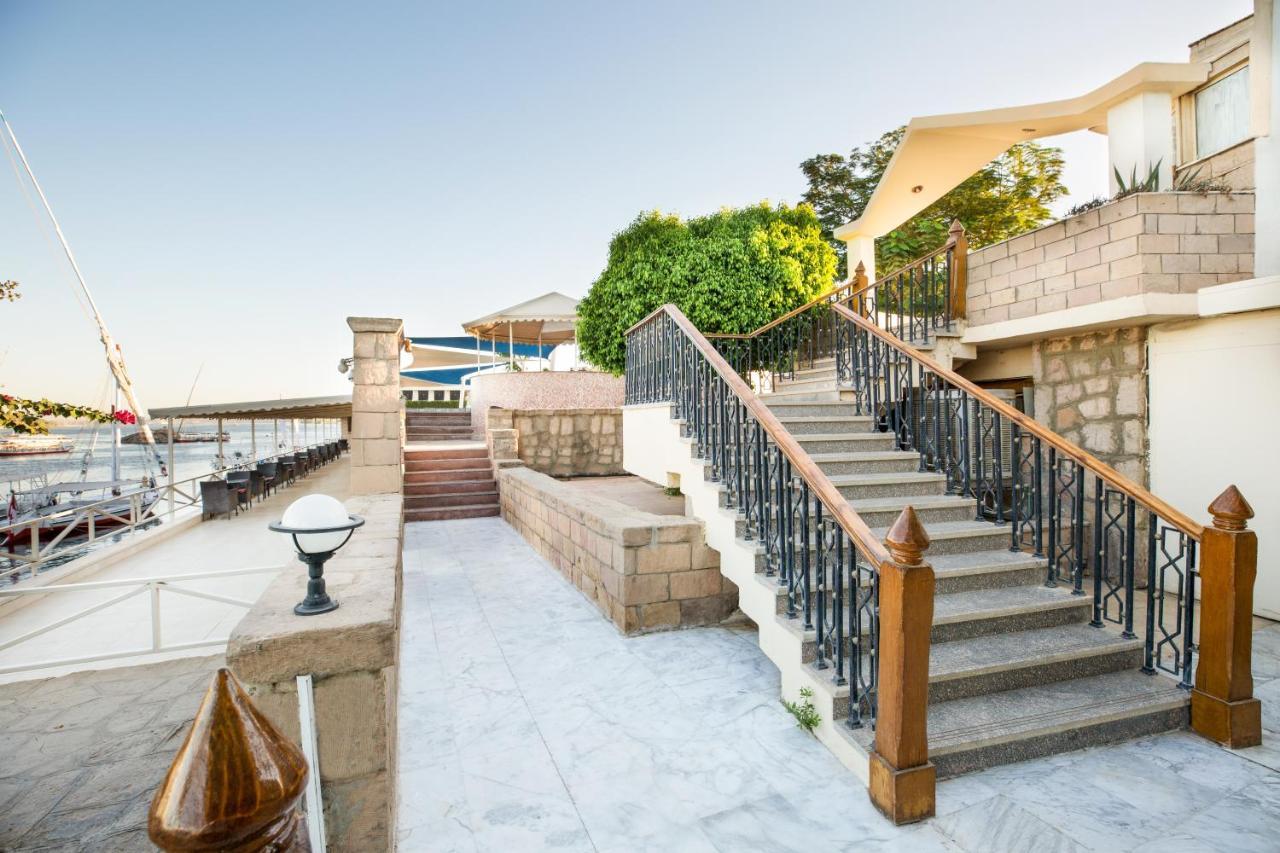 Obelisk Nile Hotel Aswan Exterior photo