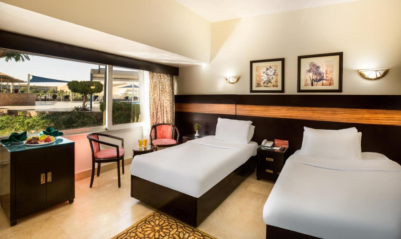 Obelisk Nile Hotel Aswan Exterior photo